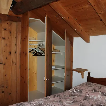 Idyllisches Rustico Im Verkehrsfreien Dorfkern Zur Alleinbenuetzung * Gambarogno