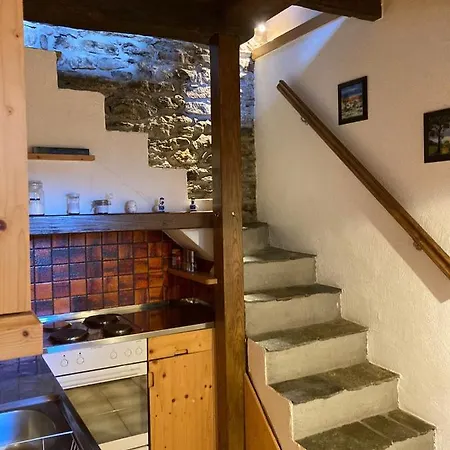 Idyllisches Rustico Im Verkehrsfreien Dorfkern Zur Alleinbenuetzung Apartamento