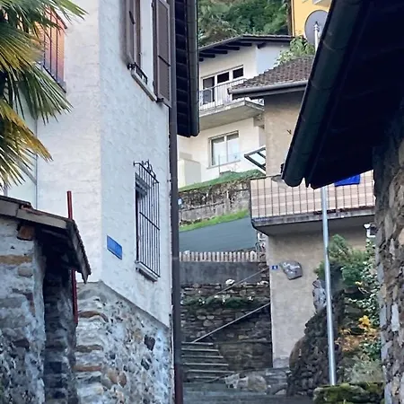 Idyllisches Rustico Im Verkehrsfreien Dorfkern Zur Alleinbenuetzung * Gambarogno