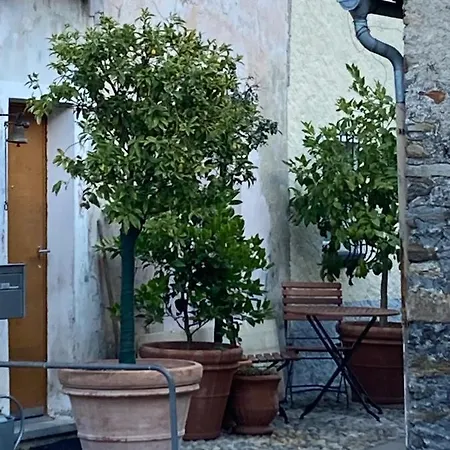 Apartamento Idyllisches Rustico Im Verkehrsfreien Dorfkern Zur Alleinbenuetzung Gambarogno
